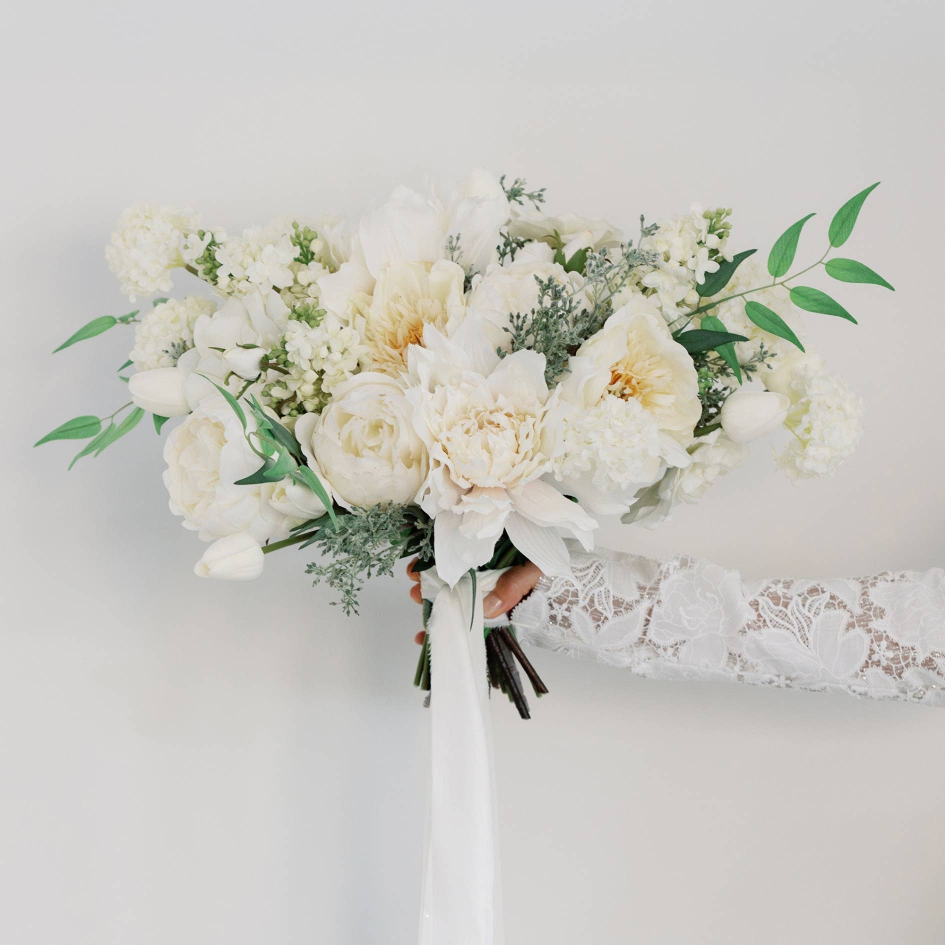 Afloral - Wholesale Artificial Flowers - Real Touch Peony Faux Flower in Cream White - 27"4