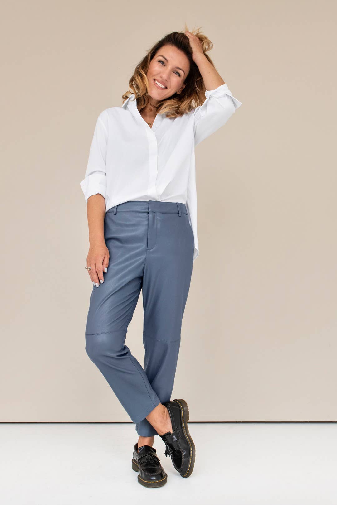 CAPSULE by Agnė Gilytė - Vente Chemise à col boutonné – femme - Chemise « FLORENCE » en coton de haute qualité9