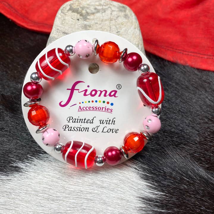 Fiona Accessories – wholesale Beaded bracelet – Valentine Heart Bracelets 36pcs with Red Heart Display