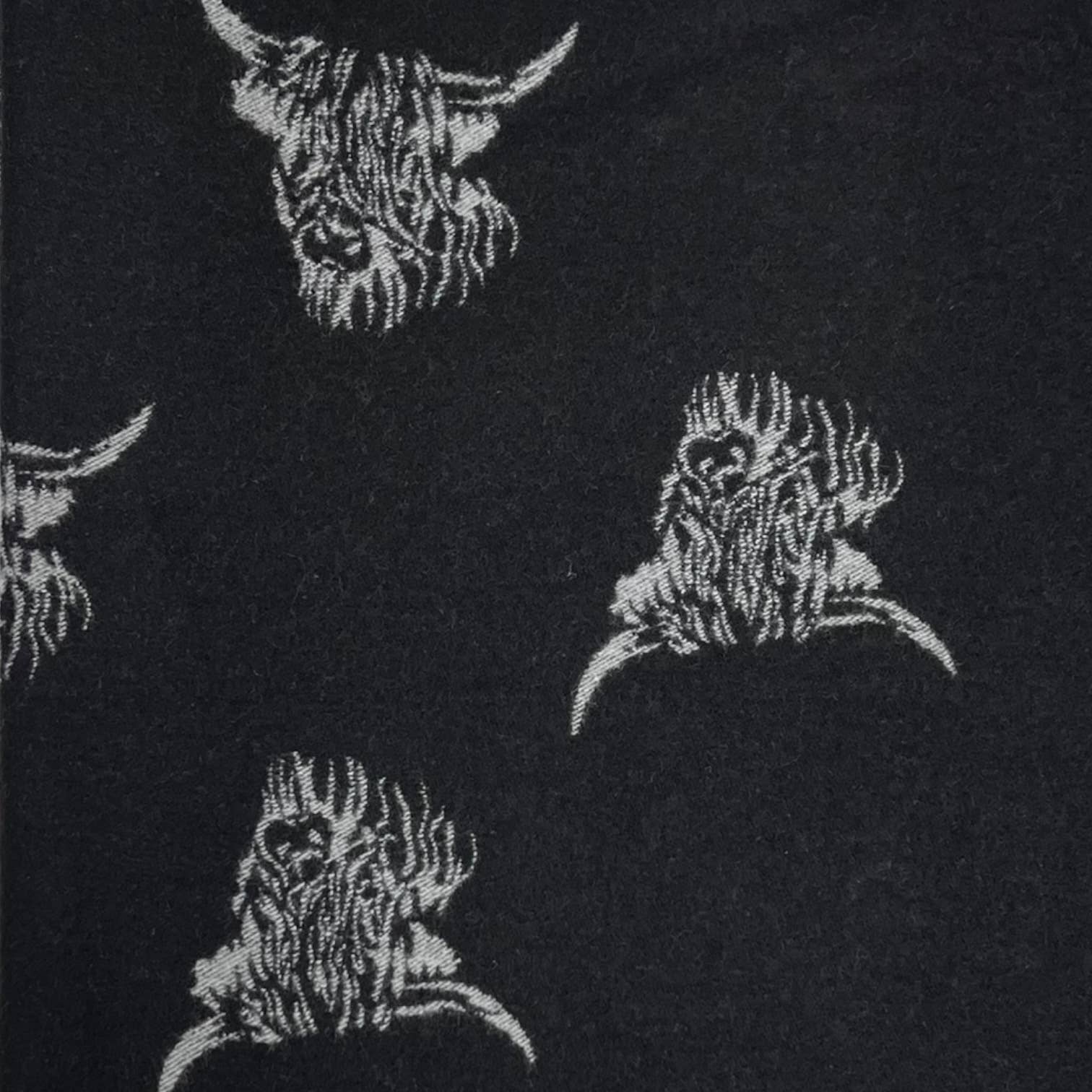 London Scarves - Wholesale Scarf - Women's - Highland cows on cashmere blend scarf finished with tassels19