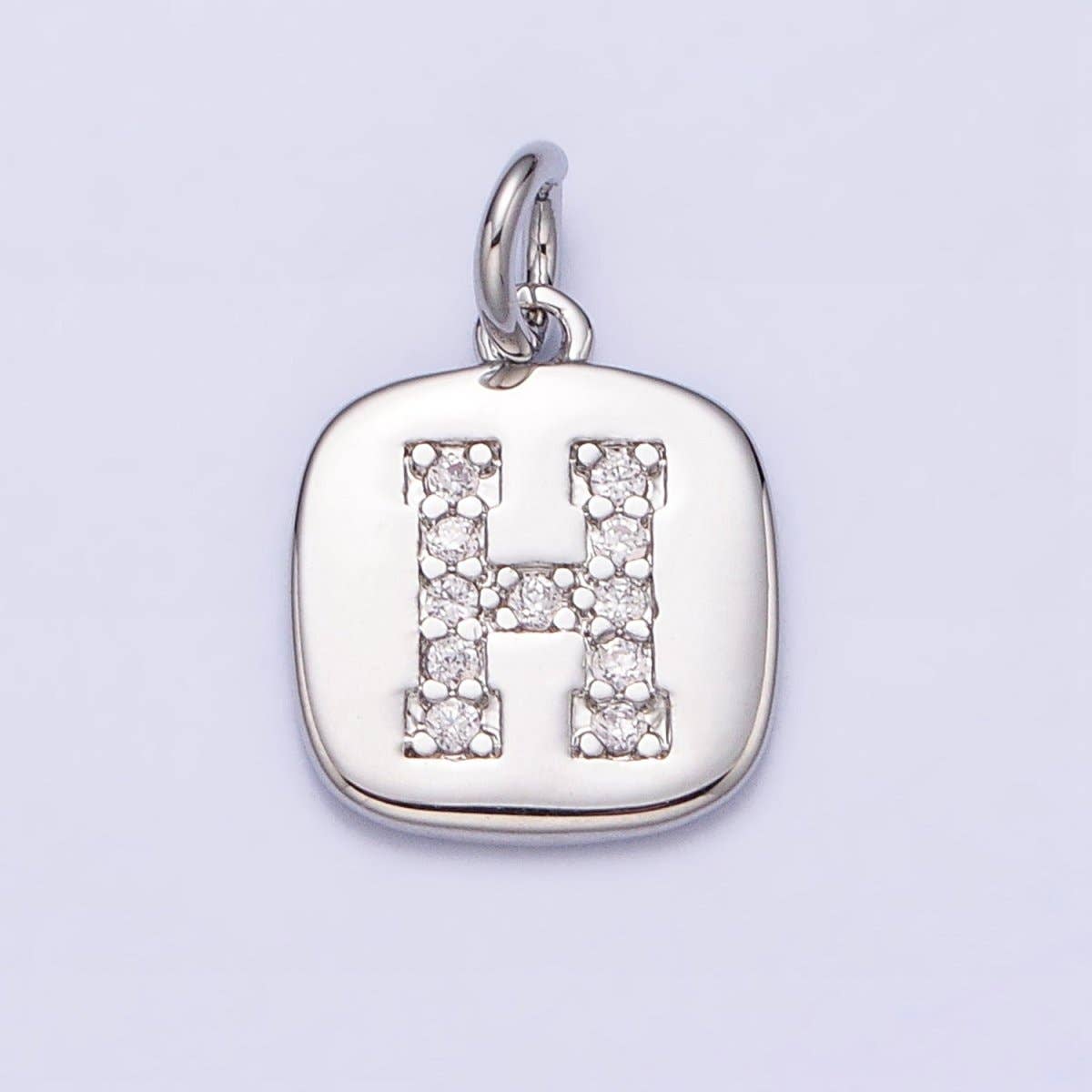Aim Eternal - Vente Breloques/médailles personnalisées - Pendentif personnalisé avec initiale en pavé micro CZ carré argenté clair | A-266-A-2787