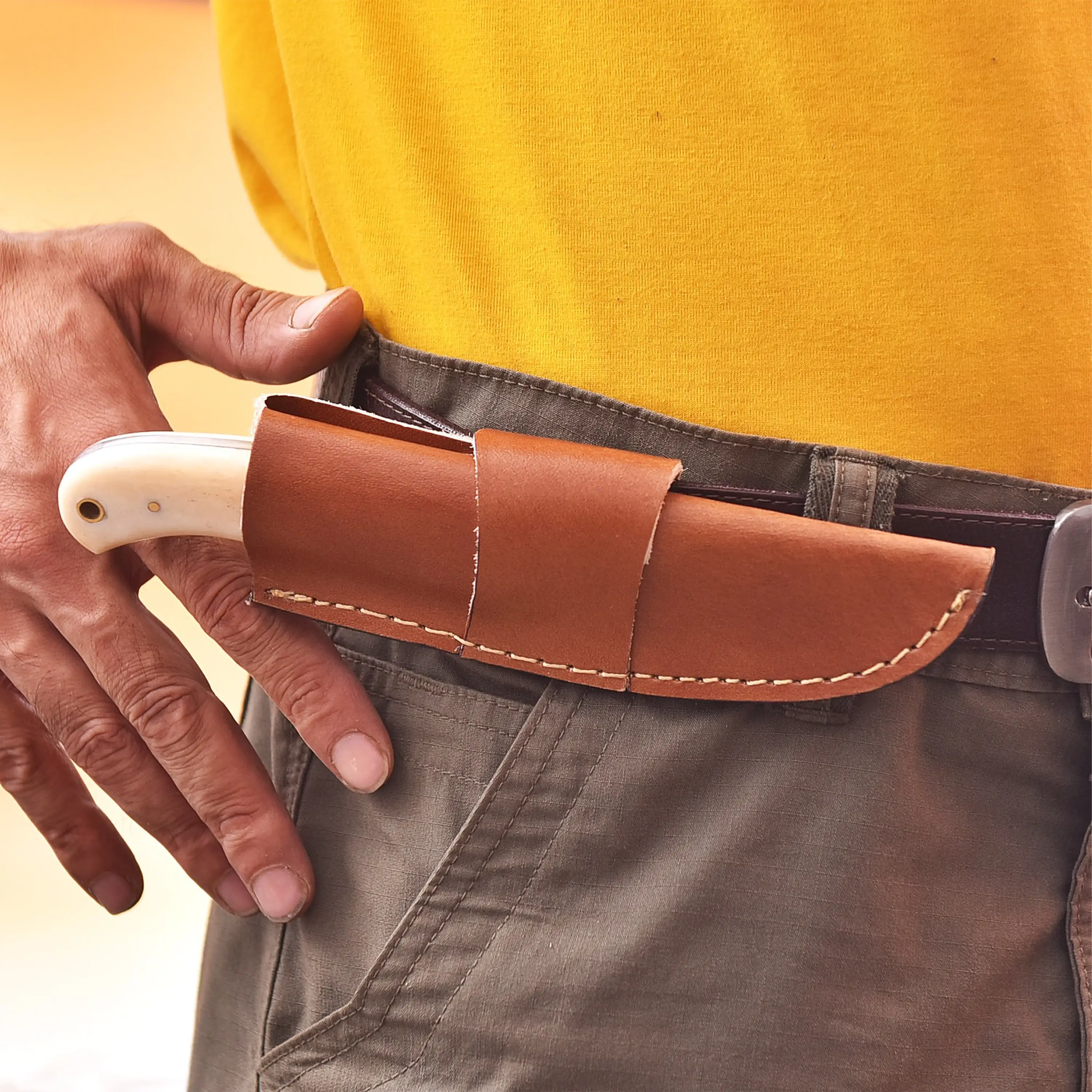 FH KNIVES – Navalha e suporte por atacado – Faca artesanal de 2,4 m de aço damasco com bainha de couro2