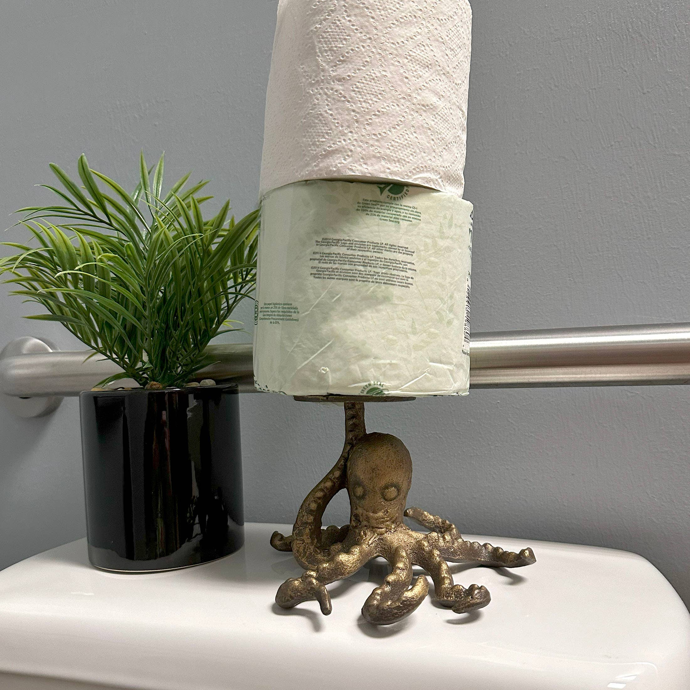 Zeckos - Venta al por mayor Soportes para papel de cocina - Soporte para toallas de papel con forma de pulpo de hierro fundido, 17 pulgadas de alto6