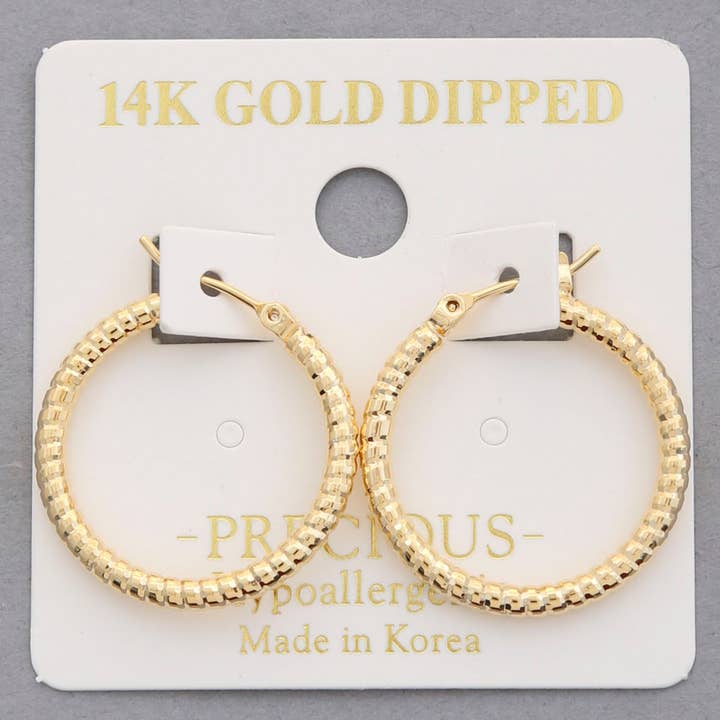 GD 14K GOLD DIPPED TEXTURED HOOP EARRING, KSE 7071 2 5 for wholesale on Faire