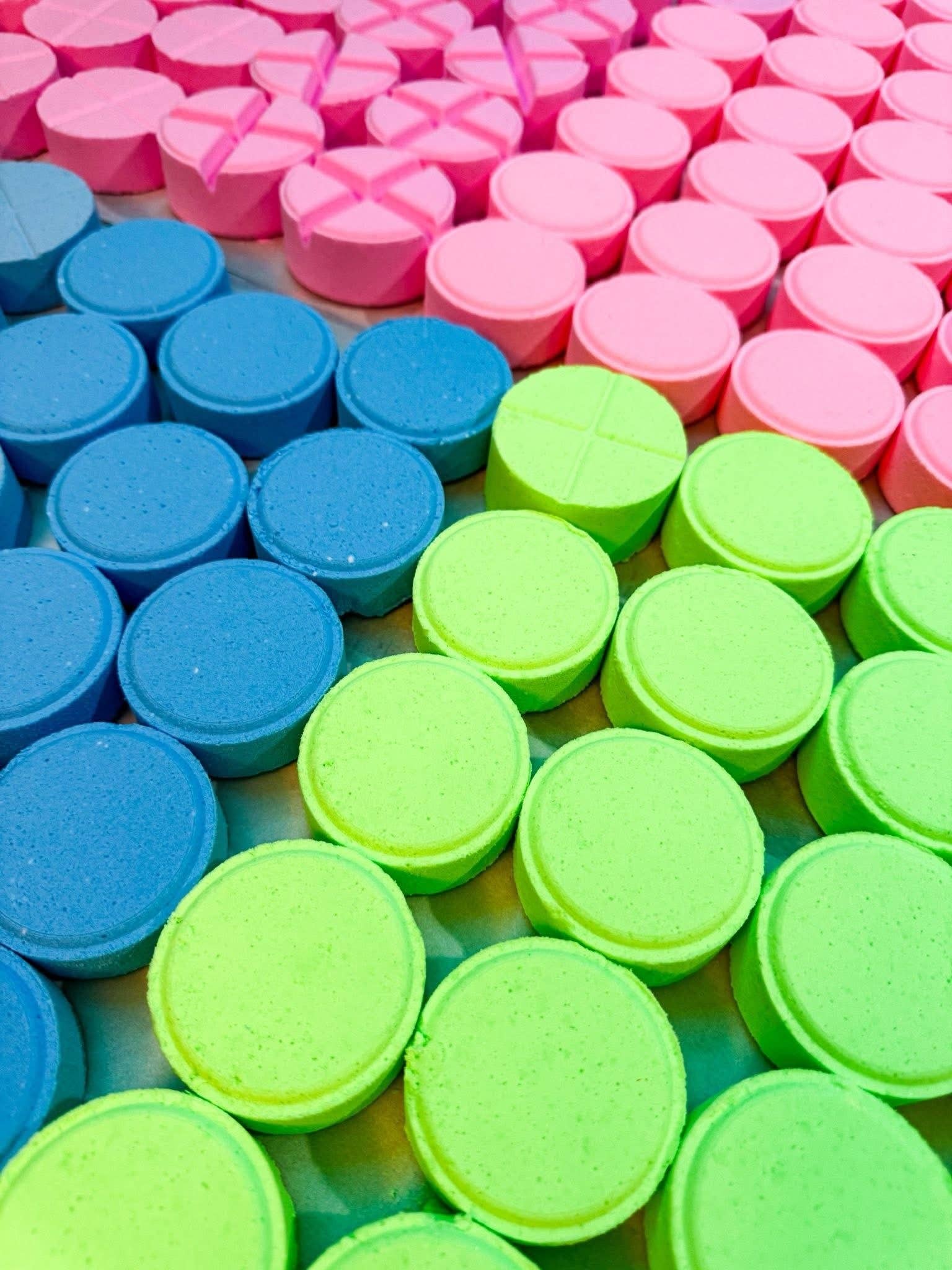 Phoenix Bath and Body - Wholesale Shower steamer/bomb - Puk Essential Oil Shower Steamer0