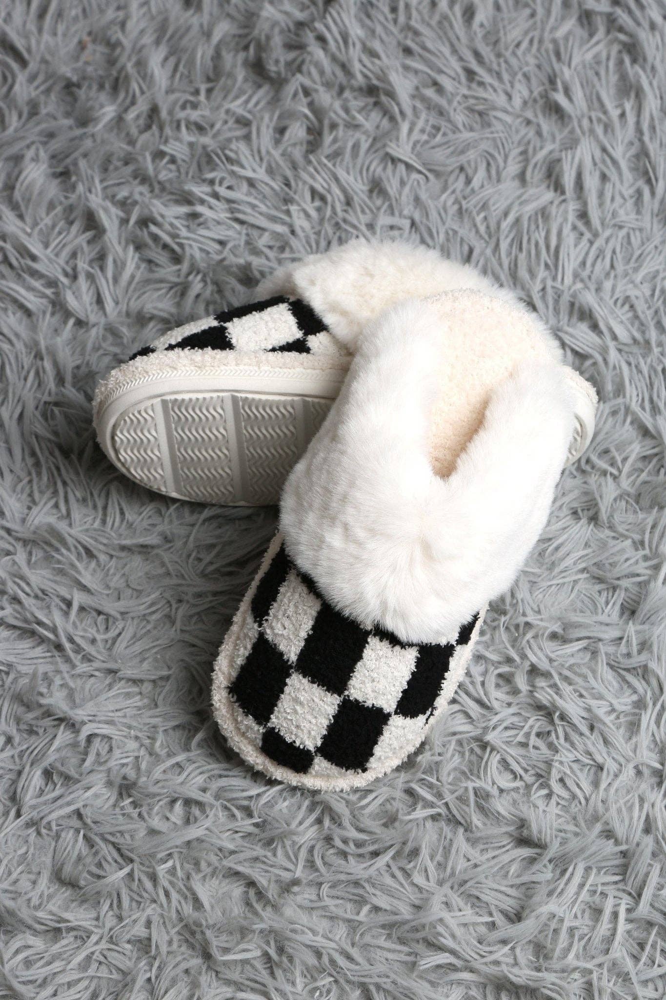 MiMi Wholesale - Wholesale Slippers - Women's - JCL6126 Super Lux Checker Faux Fur Cuff Slippers11