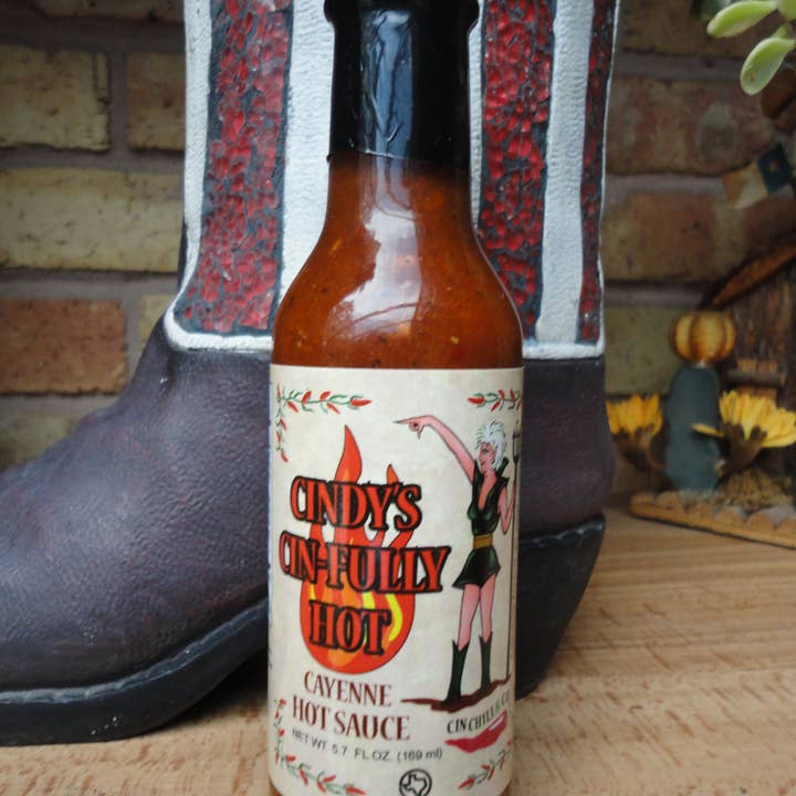 Cin Chili & Company - Wholesale Pikante saus - Cindy's Cin volledig hete cayennepeper hete saus2