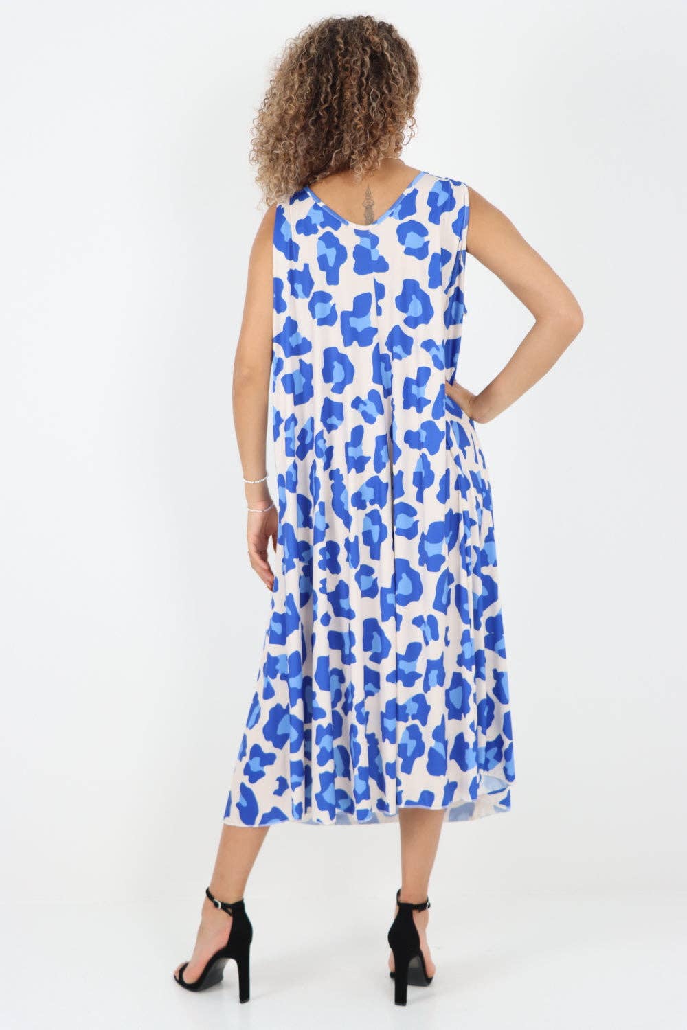 Miss Bold - Vendita all'ingrosso Vestito - Donna - Abito longuette senza maniche con stampa animalier italiana27