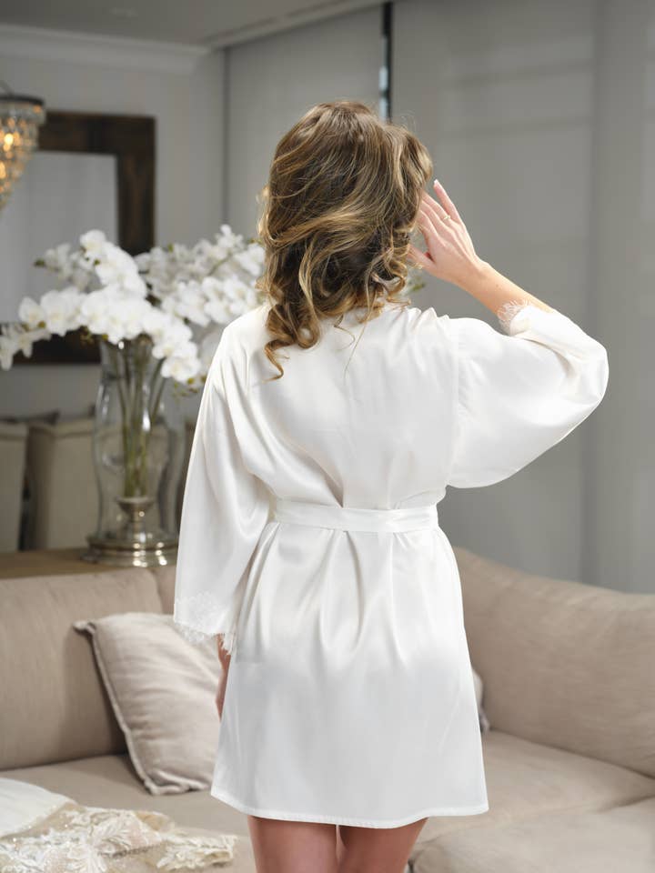 Bajabella - Wholesale Robe - Women's - Bridal robe, satin robe, ivory robe1