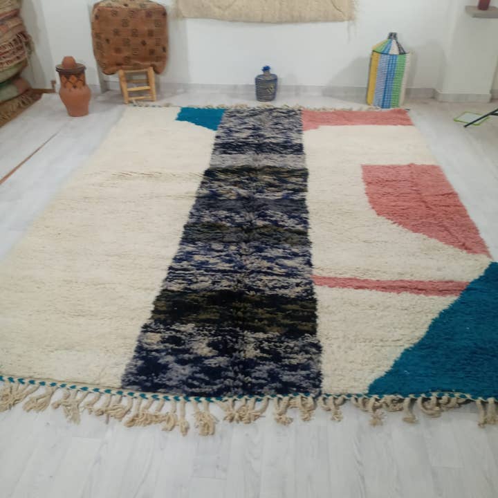 TAPIS BENI OUARAIN 200 - 300 CM 2106 TAPIS MAROCAIN FAIT MAIN pour la vente par Maroccarpets Poufs and pillows wholesale +31648976894