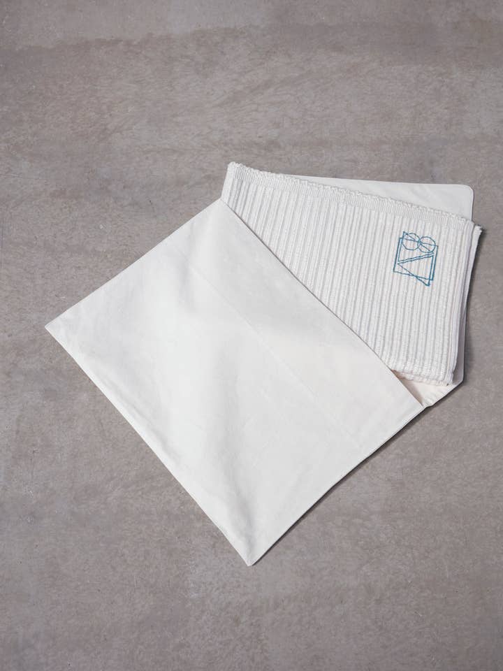 SHANTI TRAVEL PRANAYAMA MAT SET for wholesale by BAV TAiLOR