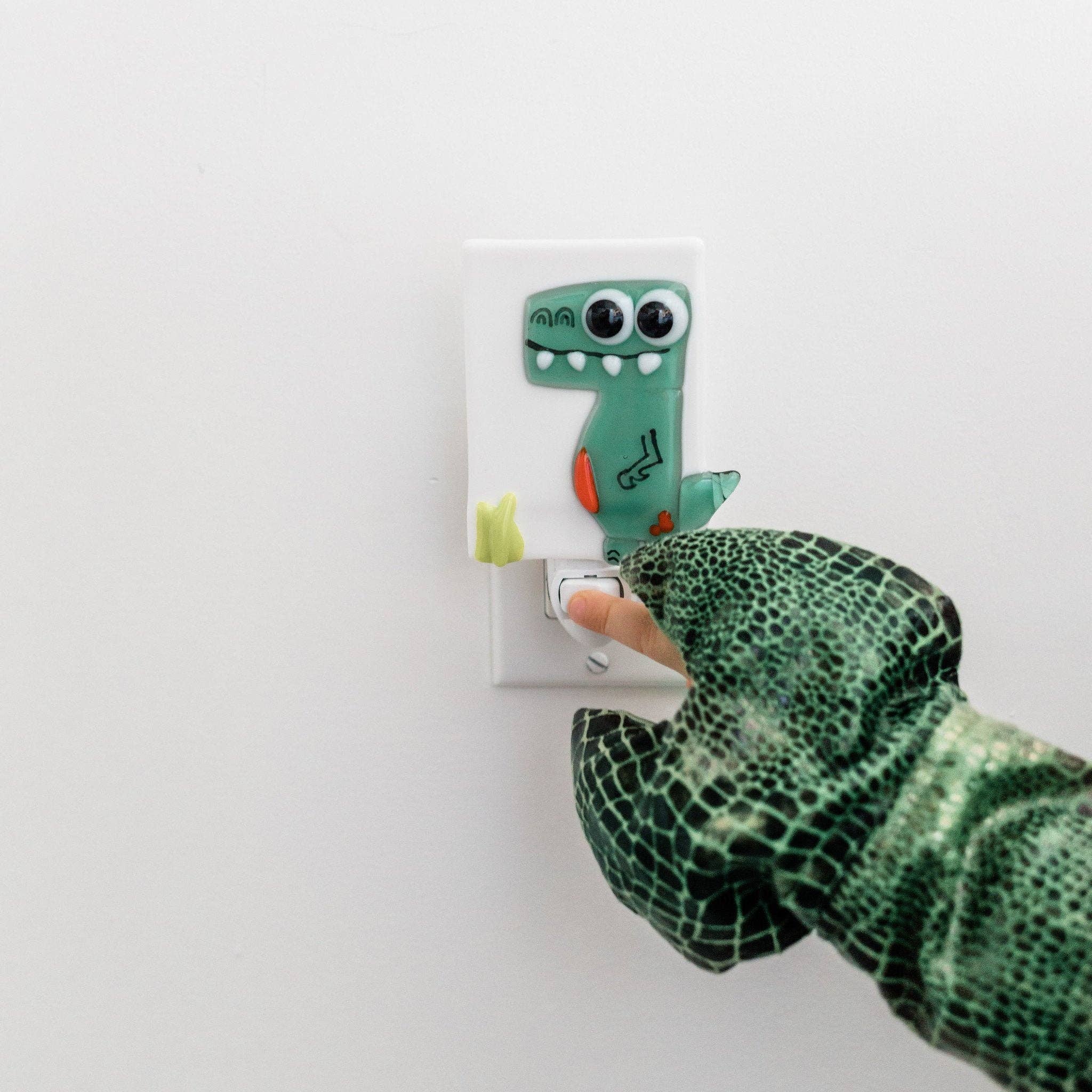 Shine on me Distribution - Wholesale Night Light - Kids & Baby - Night Light - Dinosaur - T-Raph3