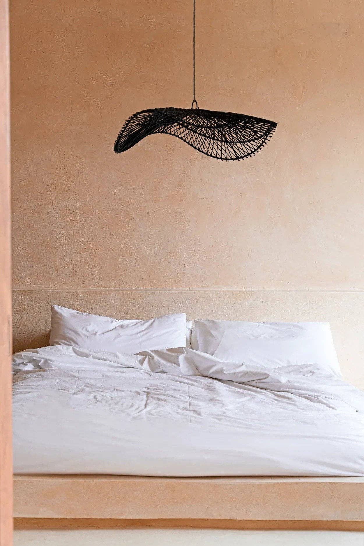 Bazar Bizar Living – Großhandel Kronleuchter/Hängeleuchte – The Chapeau Pendelleuchte – Schwarz – Größe L2