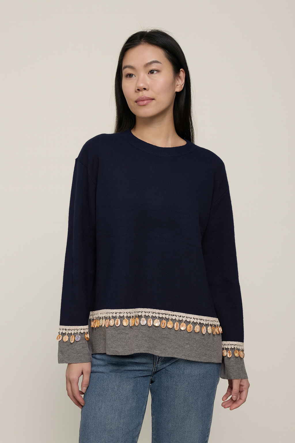 Lucy Sparks – Großhandel Strickpullover – Damen – STRICKPULLOVER MIT VERZIERTEM MUSCHELSAUM-DETAIL3