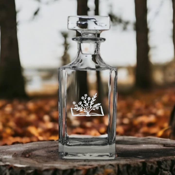 Caraffa per Bourbon Whiskey Premium da 26oz Book Flower per la vendita all'ingrosso da parte di Texan Customs