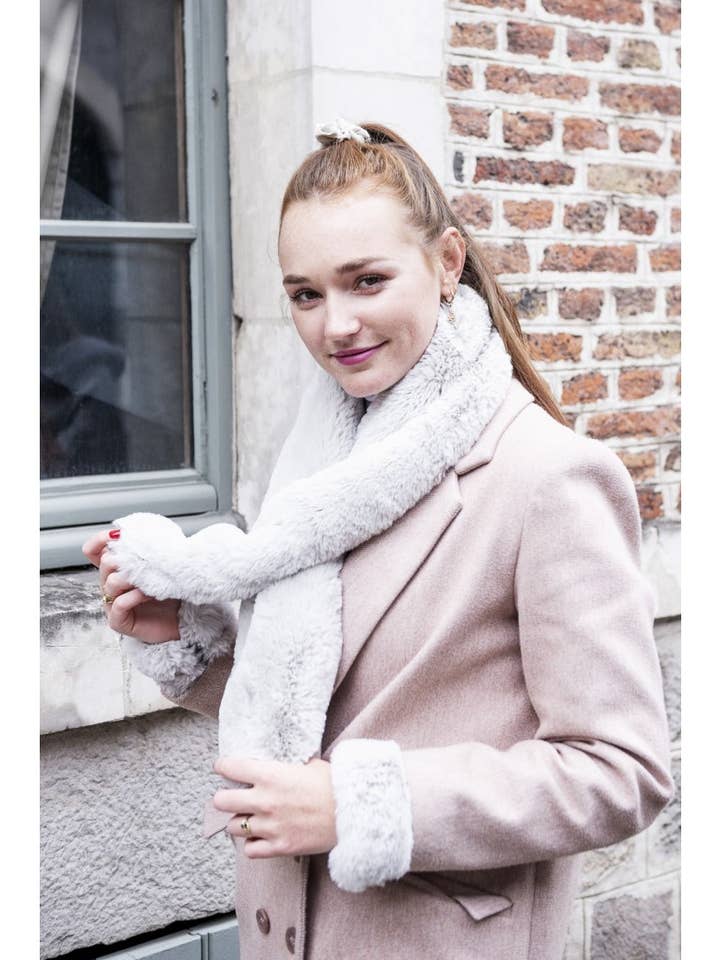 Super Soft Faux Fur Nia Scarf for wholesale by ALINE