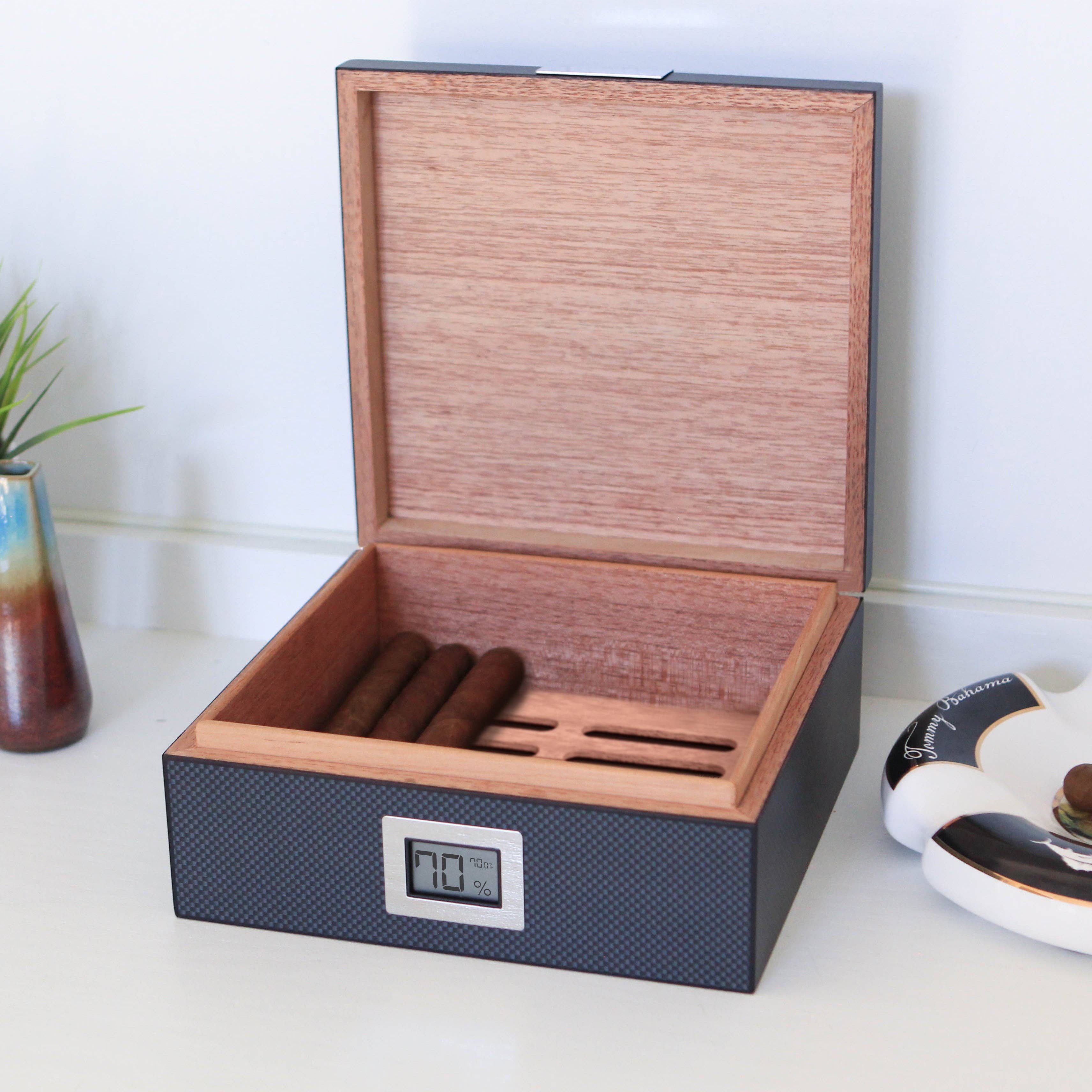 Case Elegance – Großhandel Humidor/Zigarrenzubehör – Kingston Kohlefaser-Humidor8