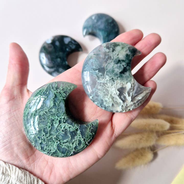 Moonlight Gemstones - Wholesale Spiritual Stone/Crystal - Gemstone Moss Agate Moon Pocket Stone 50-60 mm – Tumbled Stone Gift Idea1