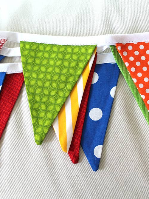 Bunting. Circus theme. Party banner, fabric. Carnival decor for wholesale by edeenut