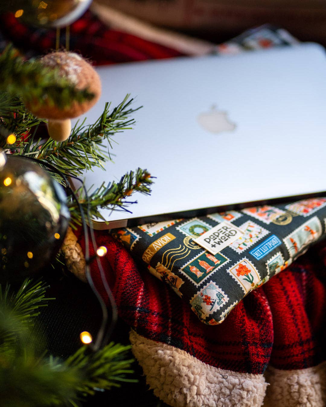 Paper and Word - Wholesale Laptop/Tablet Case - Women's - Tidings | Tech Sleeves2