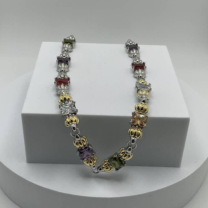 Flerfärgad kuddskuren CZ halsband-vintage för wholesale av My Best Kept Jewelry