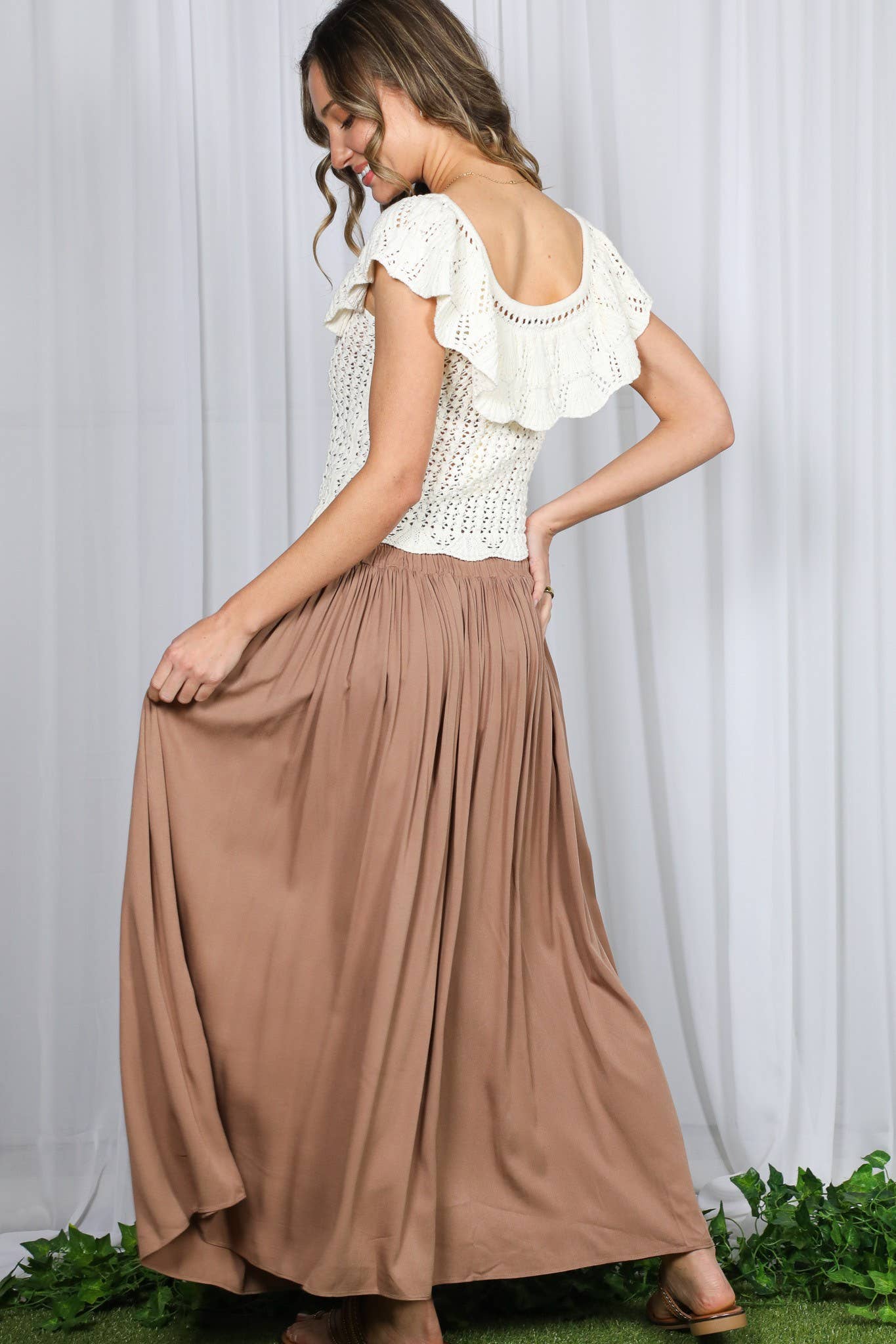 Vine & Love - Wholesale Skirt - Women's - Casual Maxi Flowy Bohemian Renaissance Long Skirt VS8294012