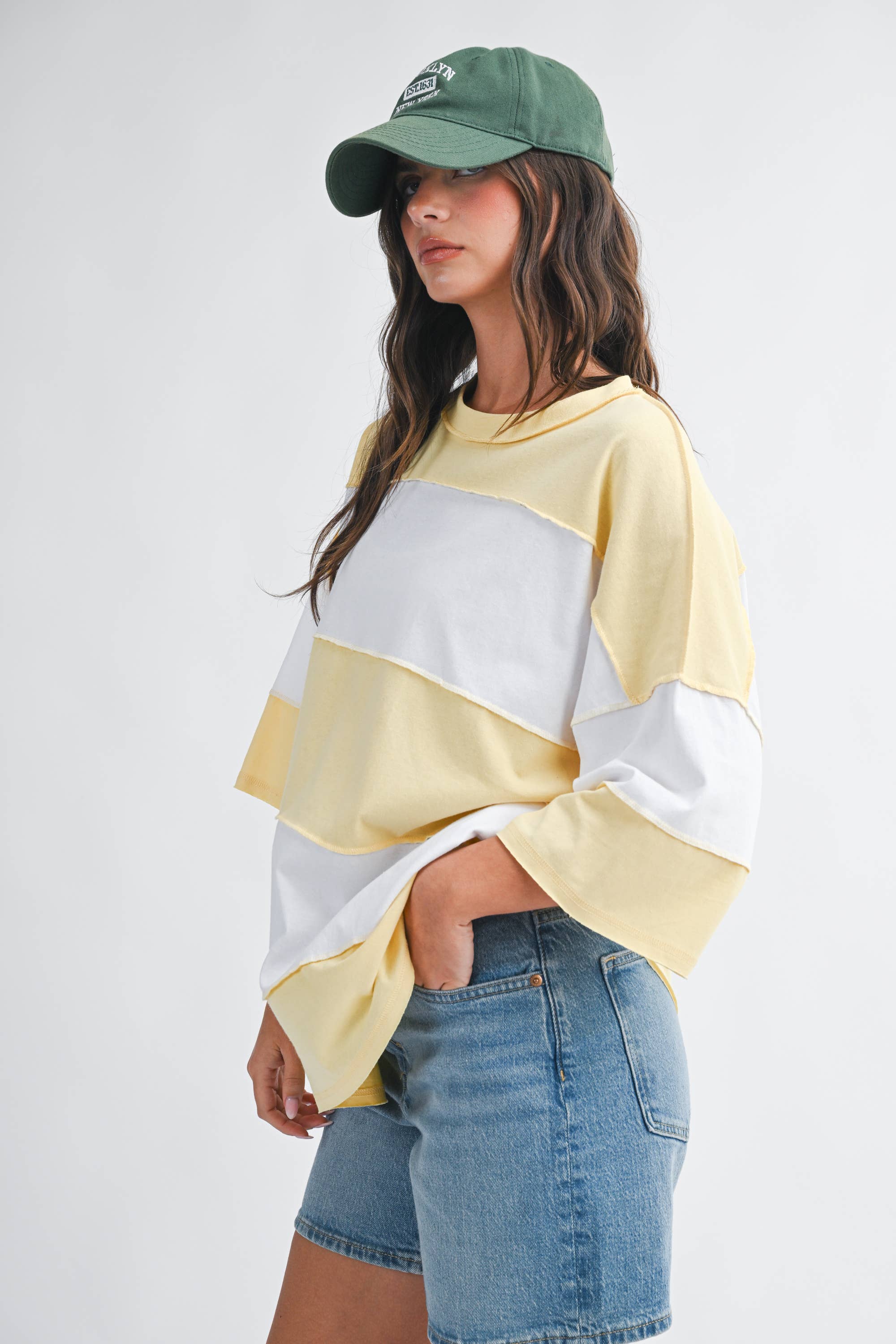 AEMI + CO – Engroshandel Strikket top - Dame – 8417FN Polly top med farveblokke77