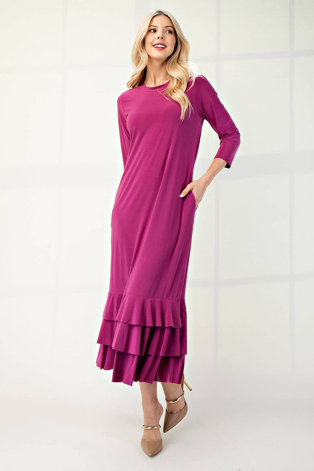 Celeste Clothing – Großhandel Kleid – Damen – Großgrößen-Midikleid mit gestuften Rüschen und 3/4-Ärmeln59