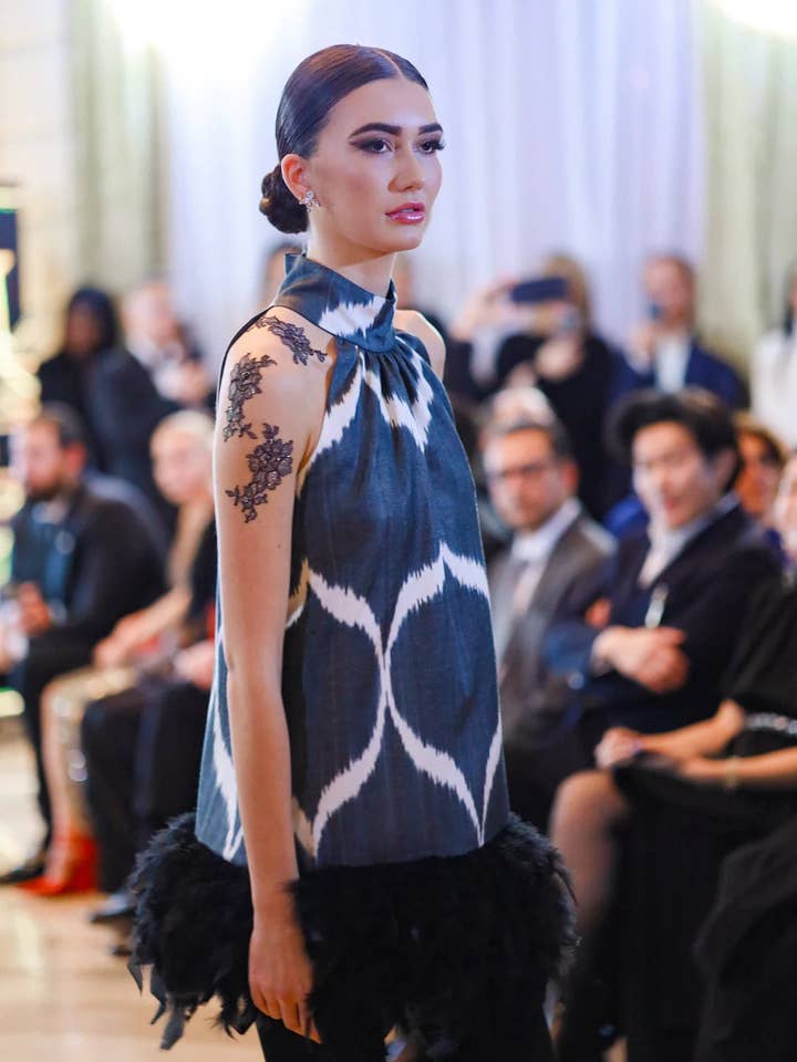 Haut 85 % soie 15 % coton « Choix du succès » pour la vente par Silk & Cotton Global