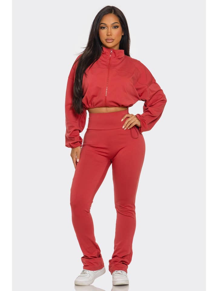 Beskåret lynlås og højtaljet joggersæt for engroshandel hos ITSSY