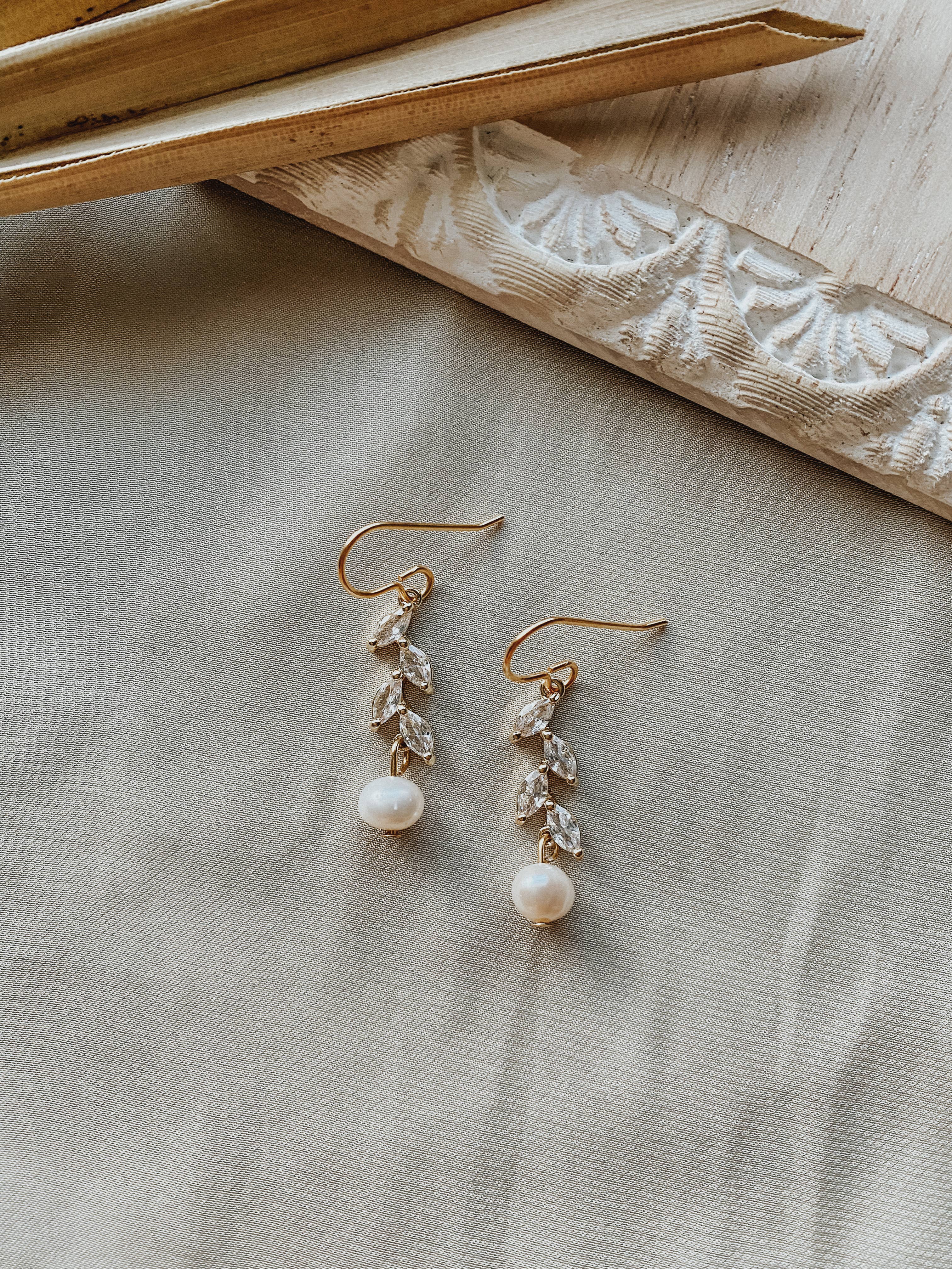 Clay & Fern Co. - Wholesale Dangle Earrings - Pearl Earrings - Gold Filled Wedding Jewelry2
