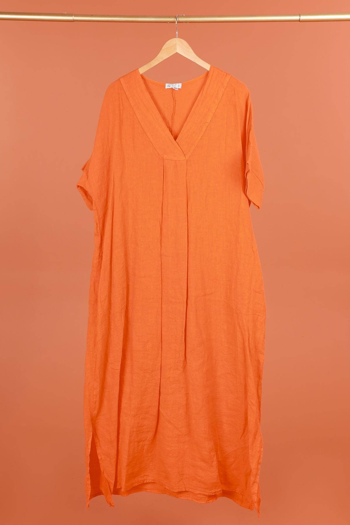 la maison des fibres naturelles - Wholesale Dress - Women's - Long dress v-neck 62733 100% linen13