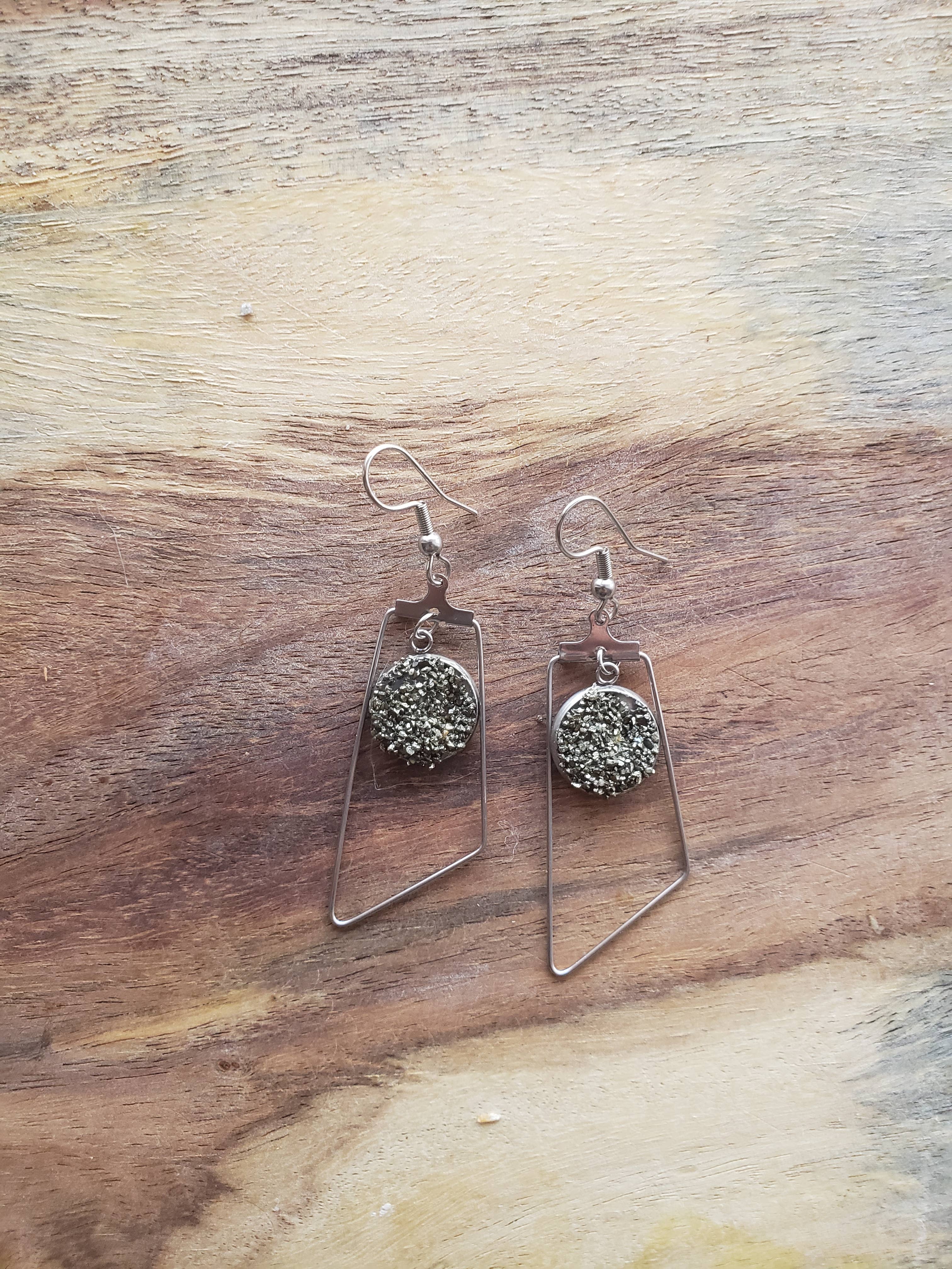 Moon studio jewelry - Wholesale Dangle Earrings - Dangle raw stone earrings19