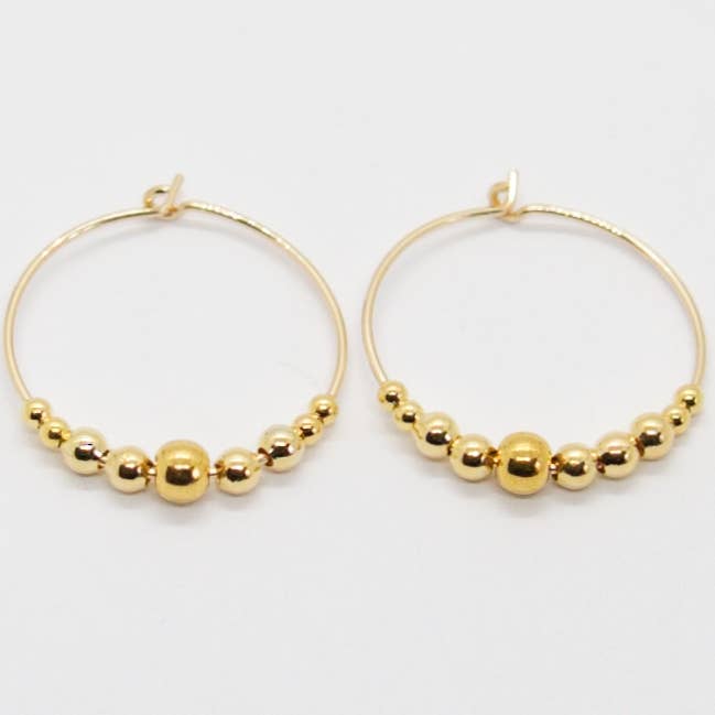 Goldene Creolen mit Gold-Perlen för wholesale av Sista Jewelry