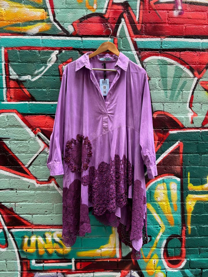 CHEMISE EN COTON VIOLET AVEC NAPPERONS pour la vente par ASHES