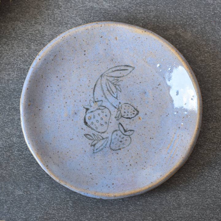 Mini Plate - Strawberries for wholesale by Mud & Maker
