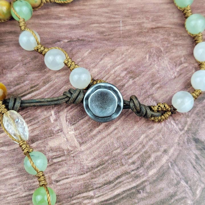 ZINC Designs - Wholesale Pendant/Charm Necklace - Quartz Point Tibetan Pendant Beaded Necklace