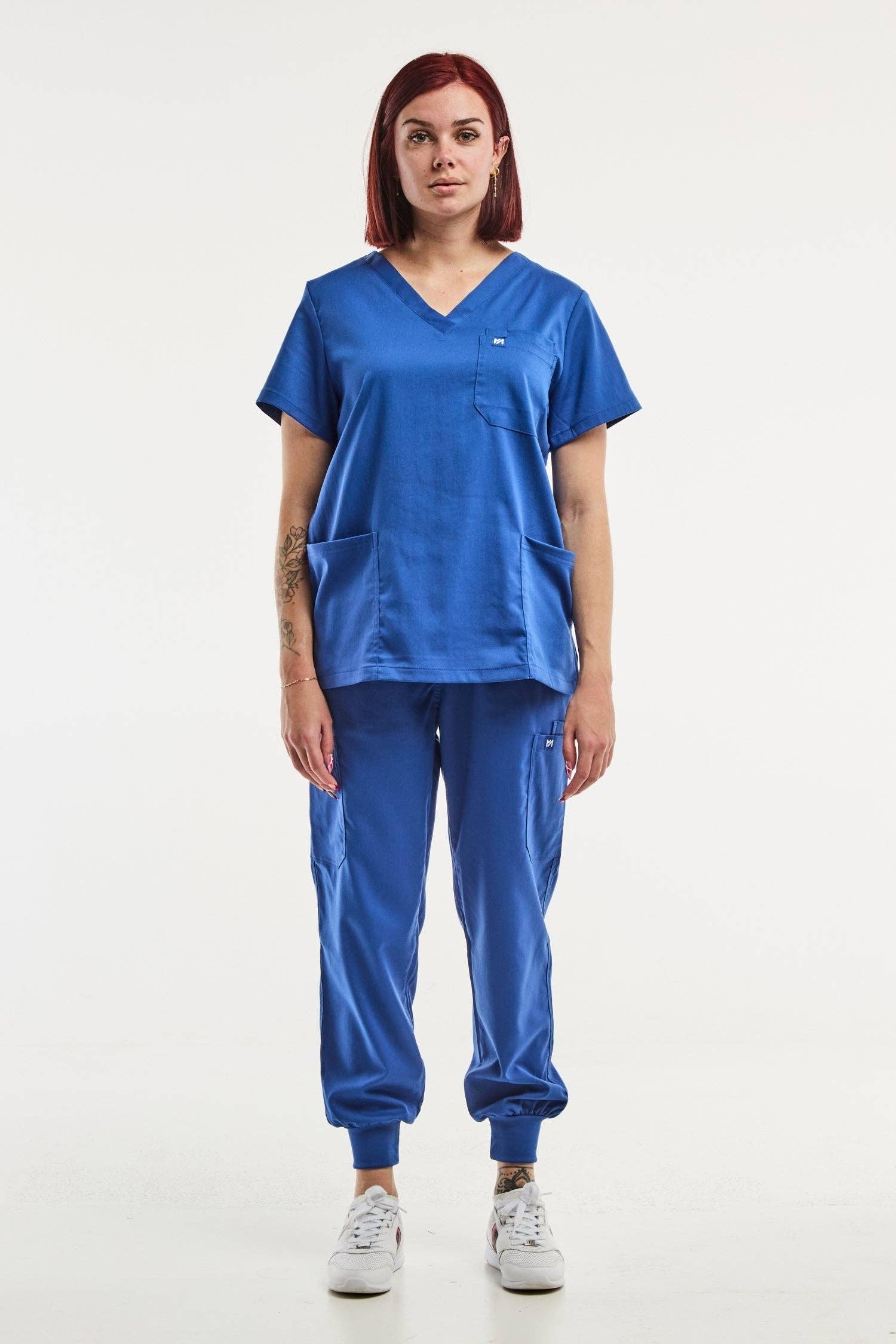 AELIN - Wholesale Healthcare Uniform - Women's - EMMA Jogger - Tenue médicale - Femme - Bleu roi1
