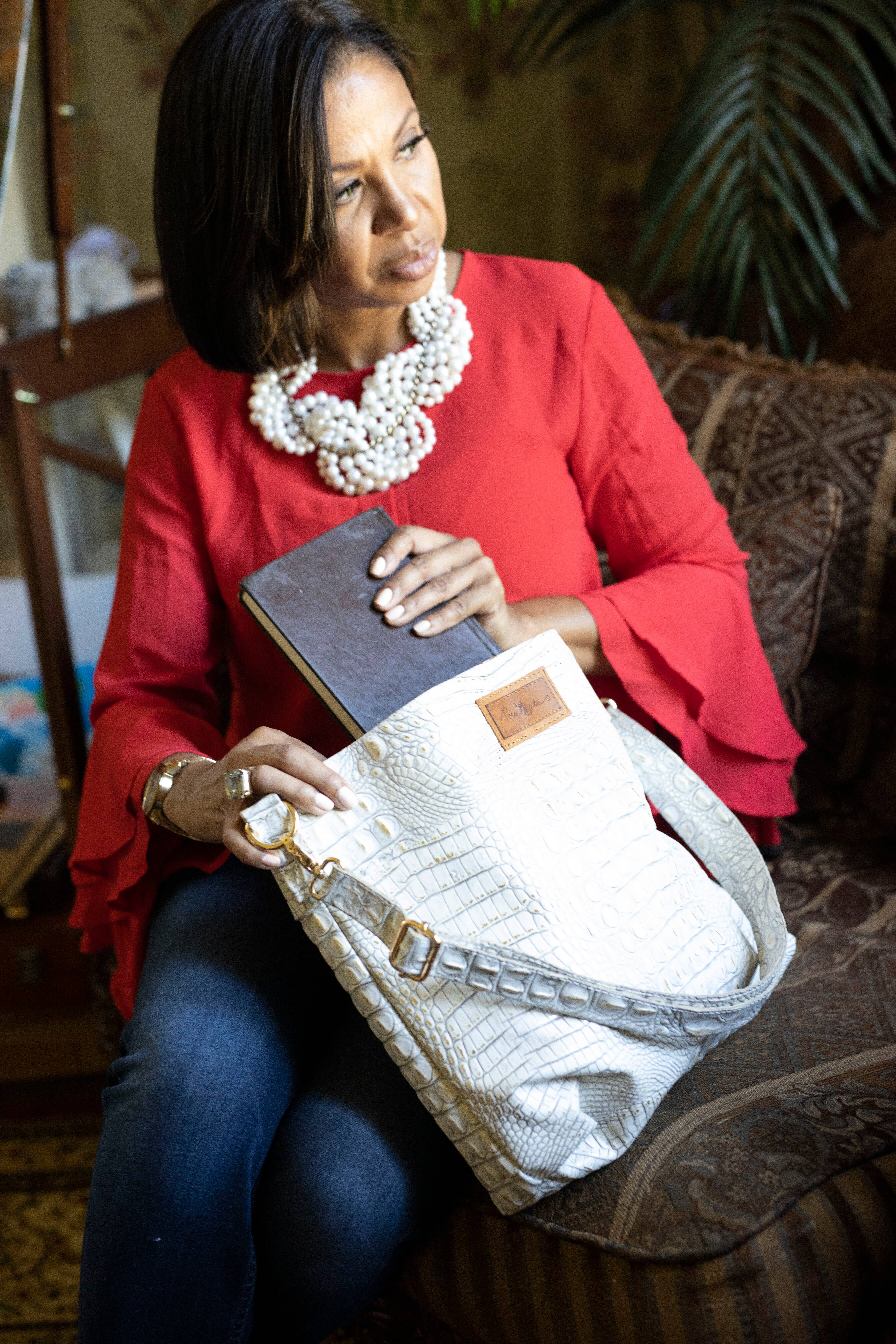 TORI NICOLE® - Wholesale Crossbody Bag - Women's - Magnolia Crossbody1