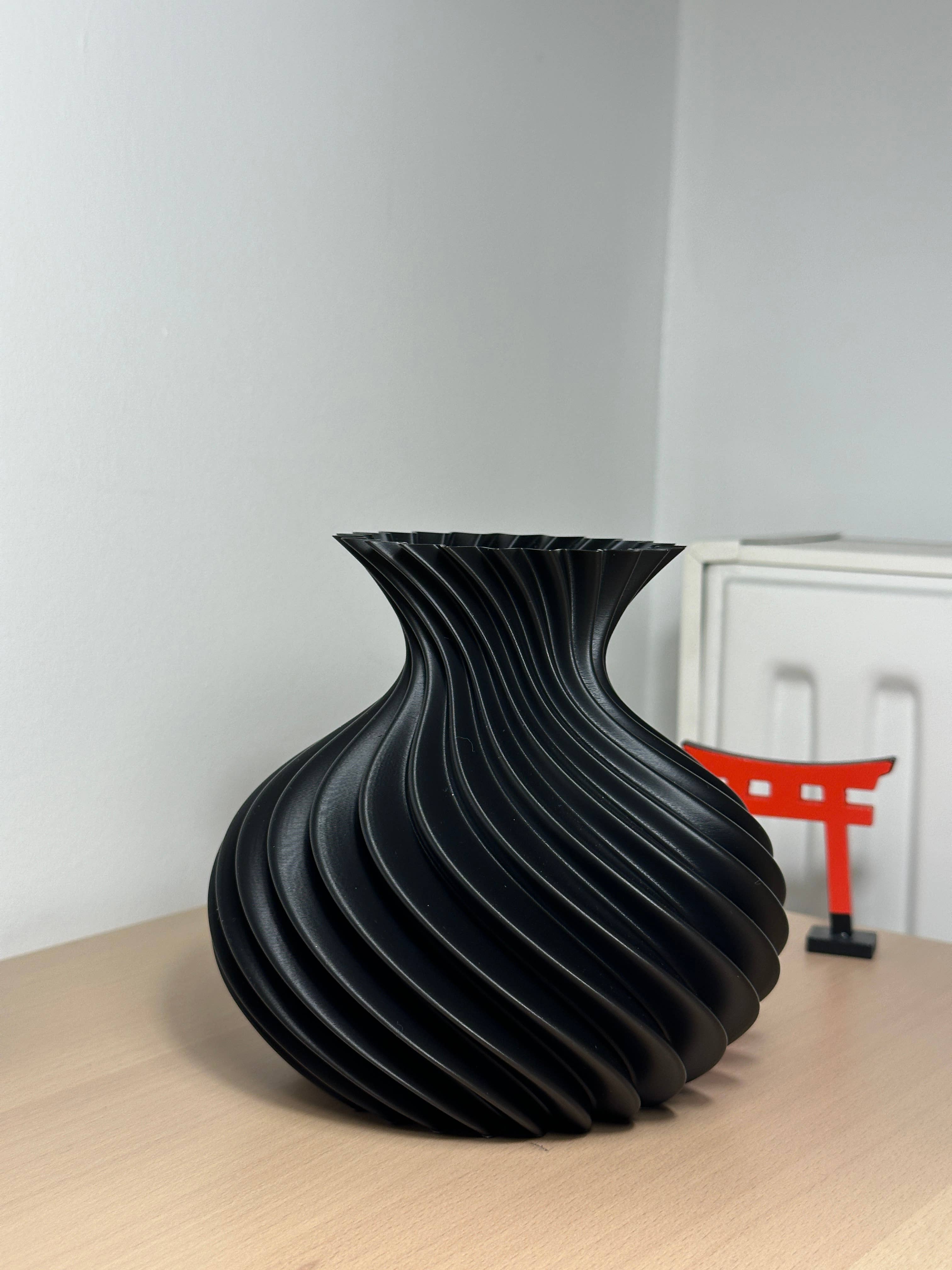 3D print my mind - Wholesale Vase - Saint Palais: Vase/planter1