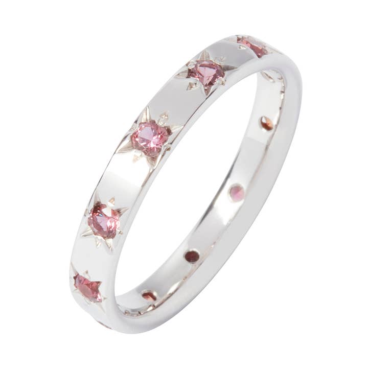 Roze saffier en witgouden ring voor wholesale door Kirsty Taylor Goldsmiths