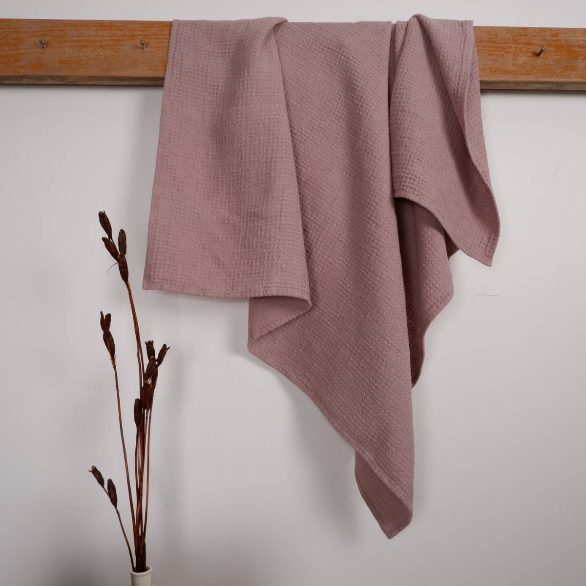 NorraVilla - Wholesale Bath Towel - dark gray - waffle linen towel3