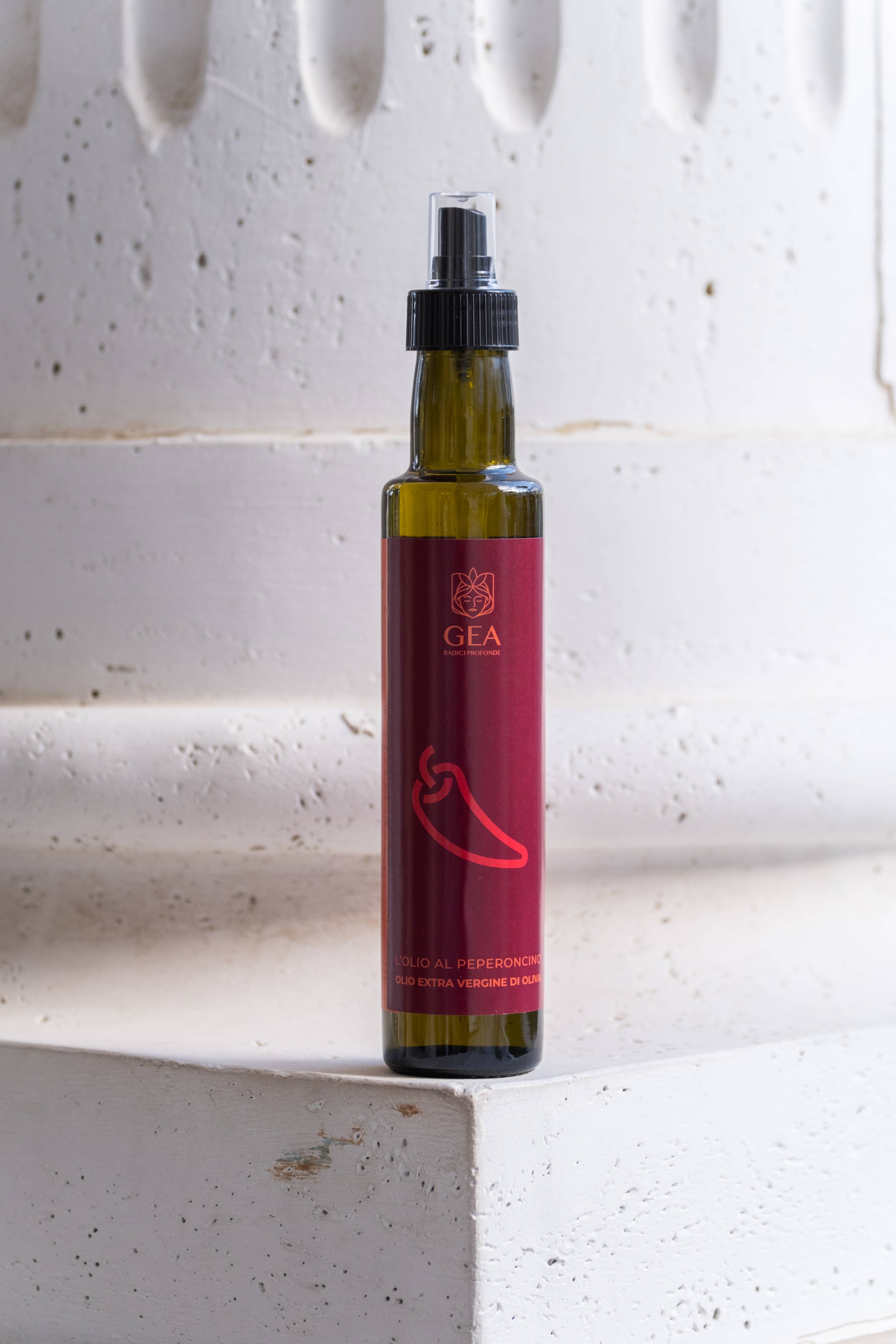 Gea Radici Profonde - Wholesale Olive Oil - Chili Pepper Flavoured Oil1