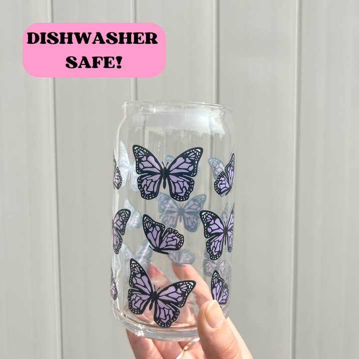 Tasse en verre Purple Butterfly 16 oz pour la vente par Emily Paige Company