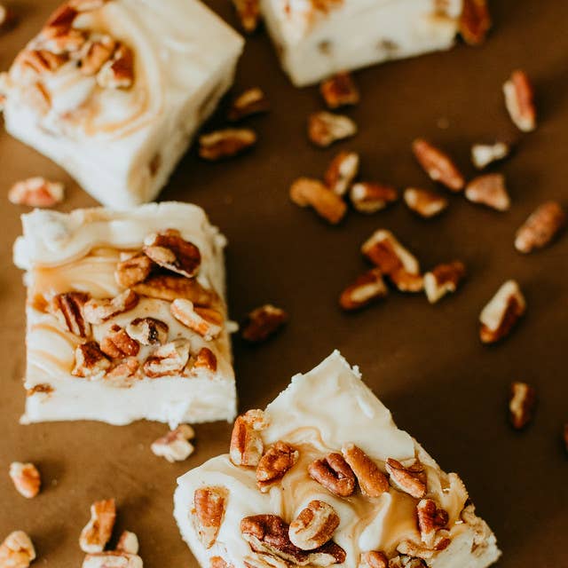 That Fudge Place - Wholesale Fudge - Chewy Praline Fudge 8oz
