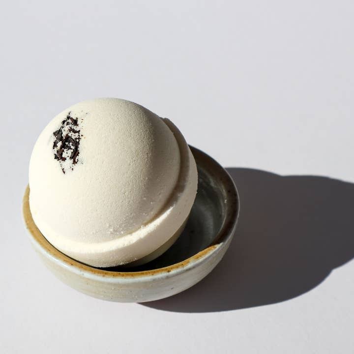 London Fog Bath Bomb for wholesale by Willow and Raven