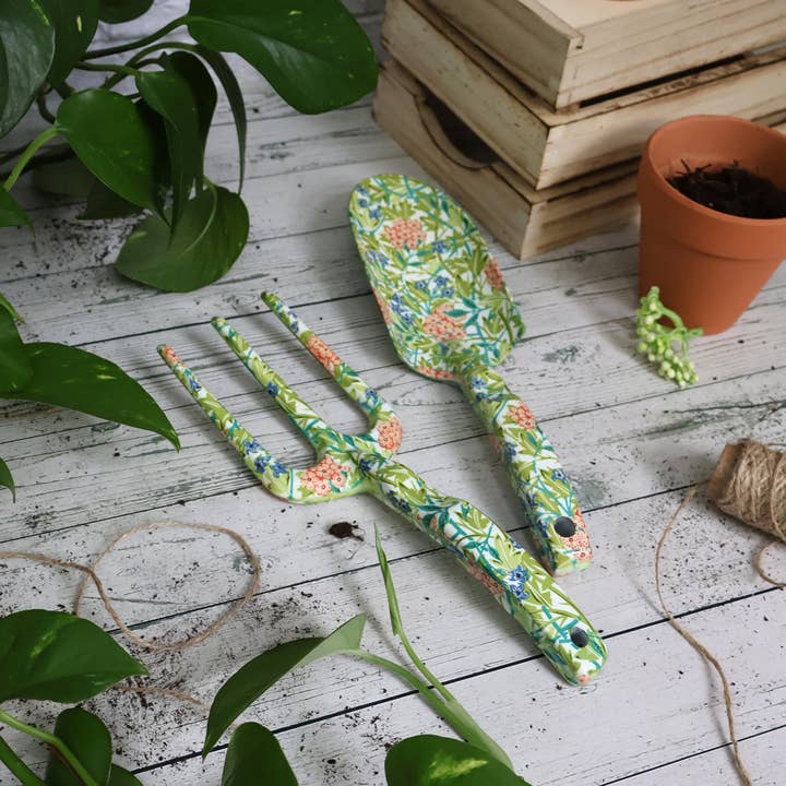 Robert Frederick Ltd - Wholesale Garden Tool - Orange Grove Fork and Trowel Garden Tool Set - William Morris Jasmine Design