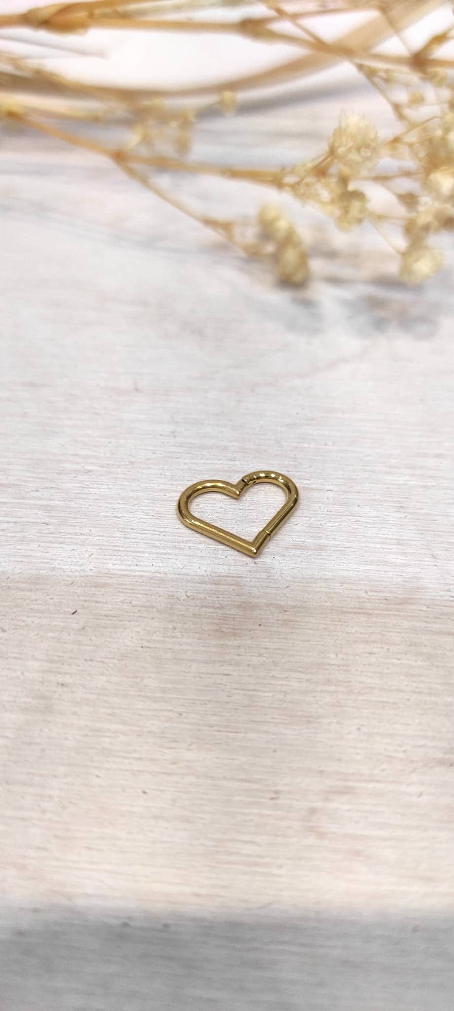 Gold Heart ear piercing 1cm for wholesale on Faire
