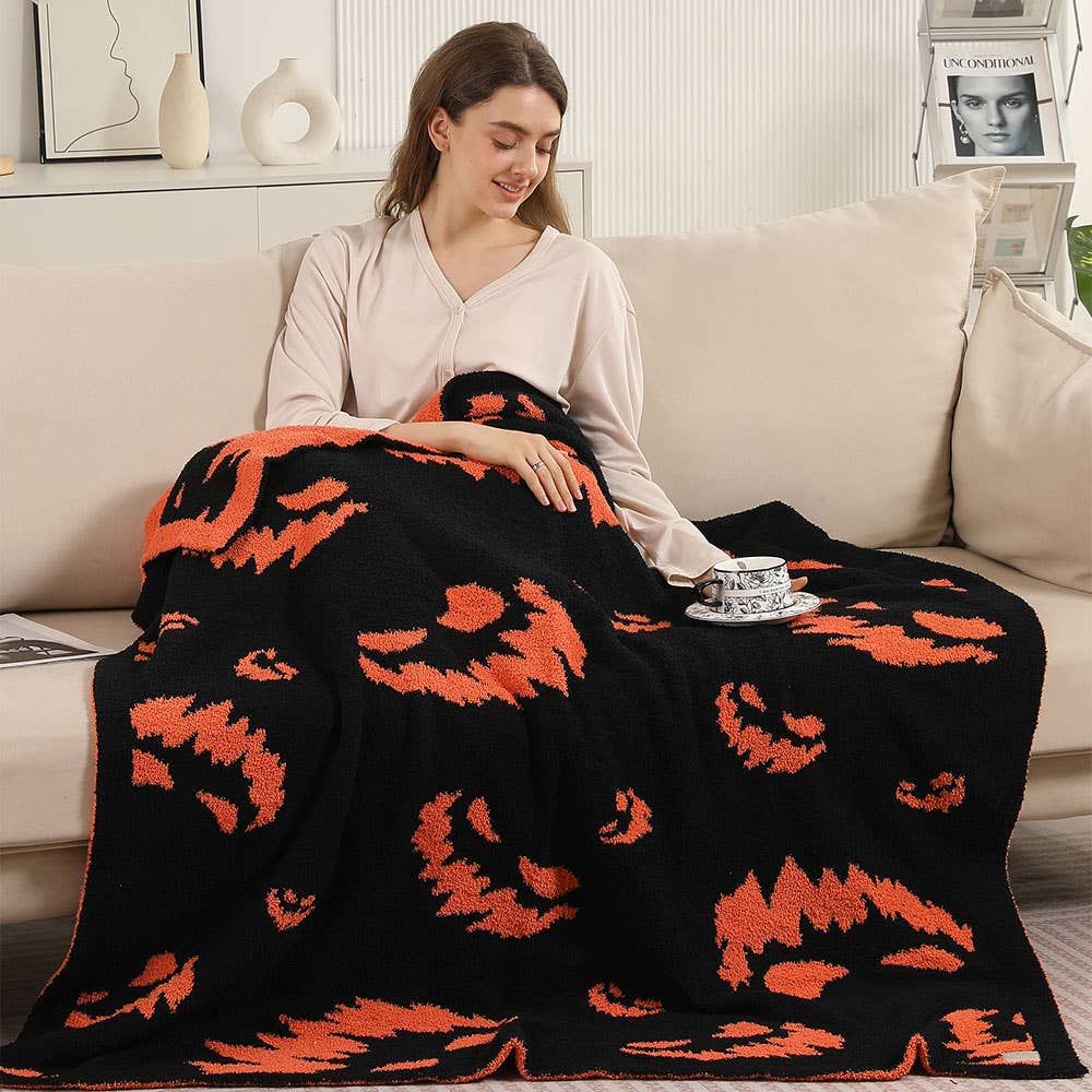 Sensibling Corp. - Wholesale Throw blanket - Halloween Bat Patterned Reversible Throw Blanket13