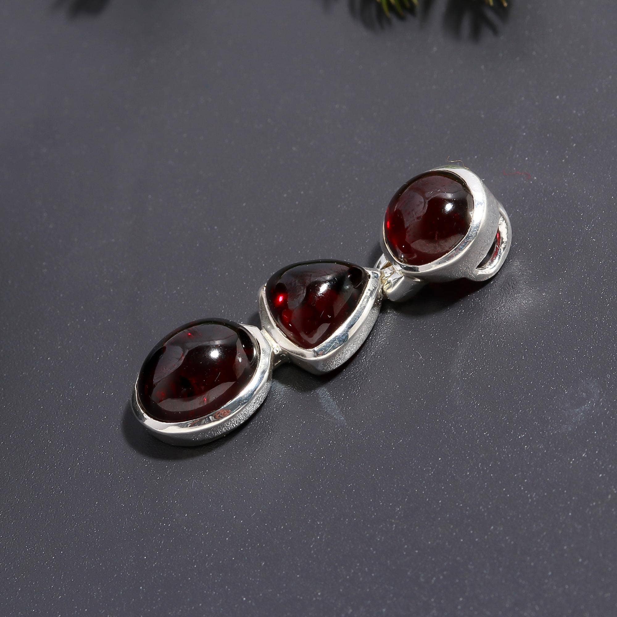 AG 925 JEWELLERY - Wholesale Individual Charm/Pendant - 925 Silver Triple Garnet Drop Pendant2